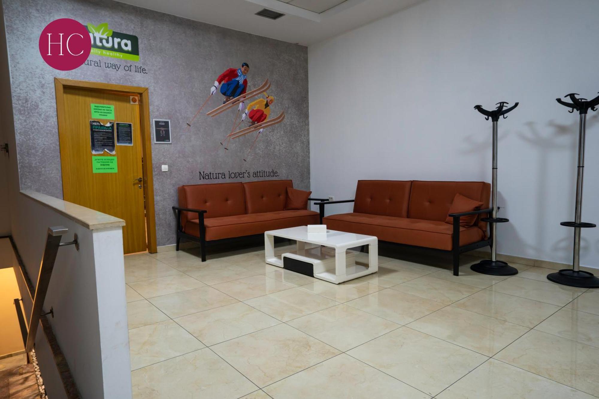 Central Hotel, Fitness And Spa Vinica Bagian luar foto