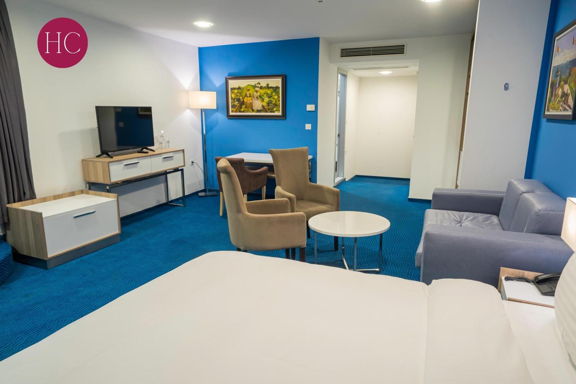 Central Hotel, Fitness And Spa Vinica Bagian luar foto